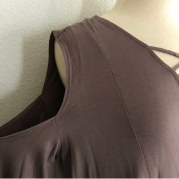 XXX - Picture 3 of 5